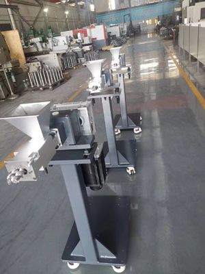 Máquina de extrusão de dois parafusos de rotação conjunta Partes do eixo do parafuso do segmento do cano e do alimentador lateral